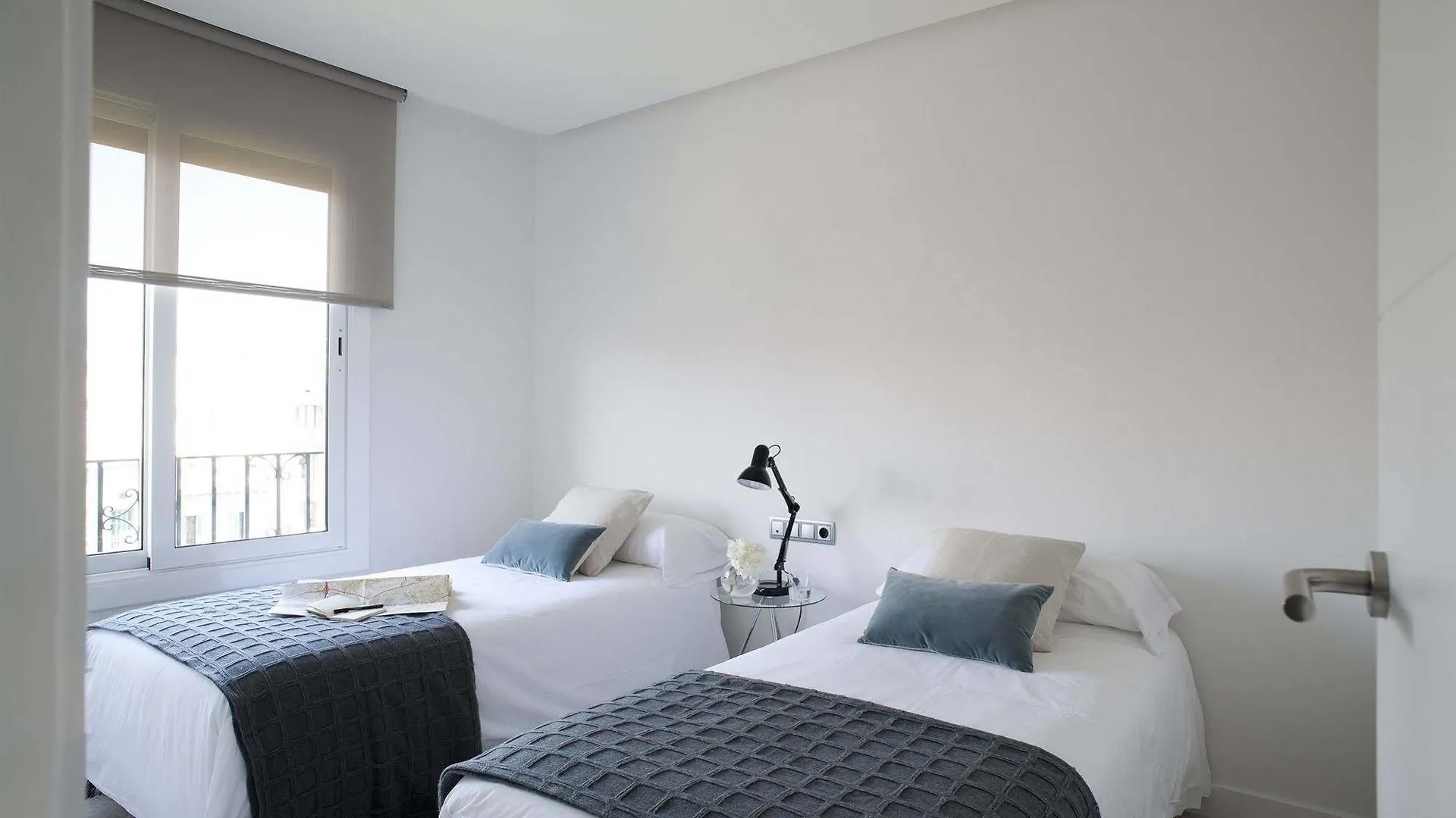 Eric Vökel Boutique Apartments - Gran Vía Suites Barcelona 0*,  Espanha