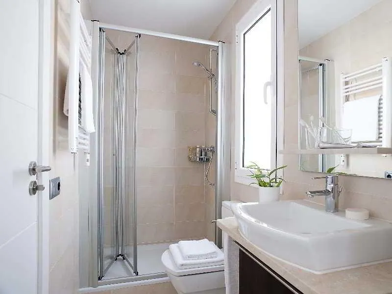 Eric Voekel Boutique Apartments - Gran Via Suites Barcellona 0*,